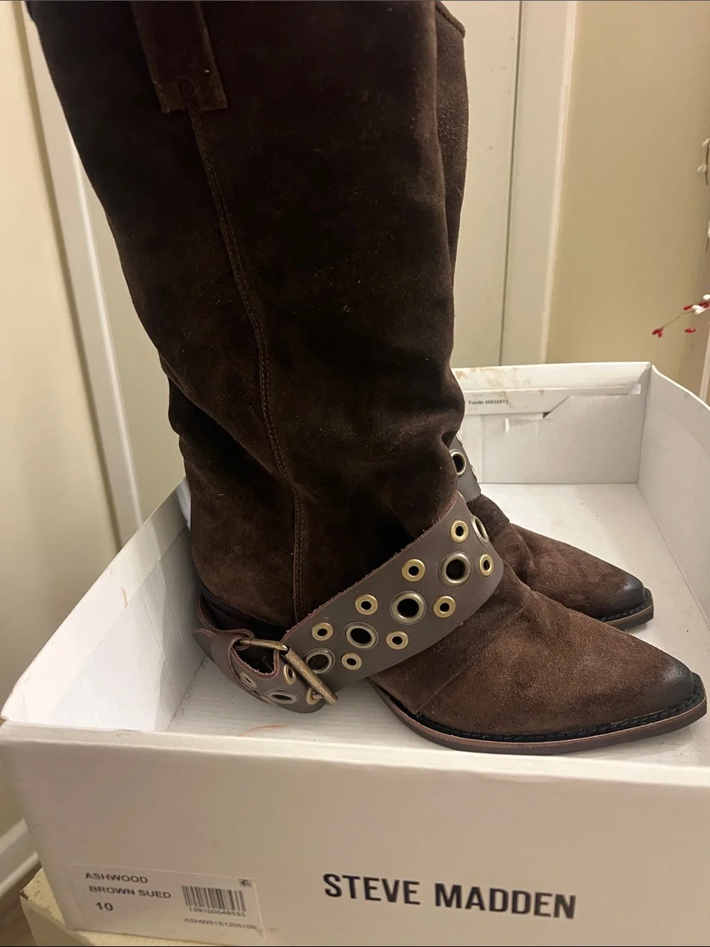 Steve Madden Dark Brown Suede Grommet Detail Knee Boots - Picture 1 of 4